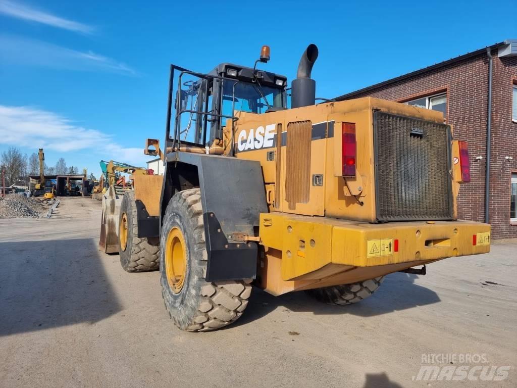 CASE 921 C/2 Chargeuse sur pneus