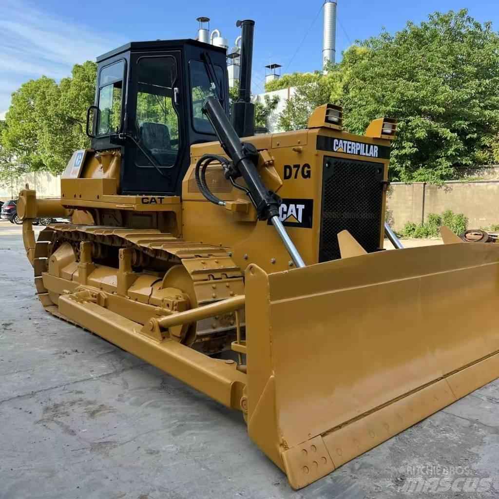 CAT D 7 G Niveleuse