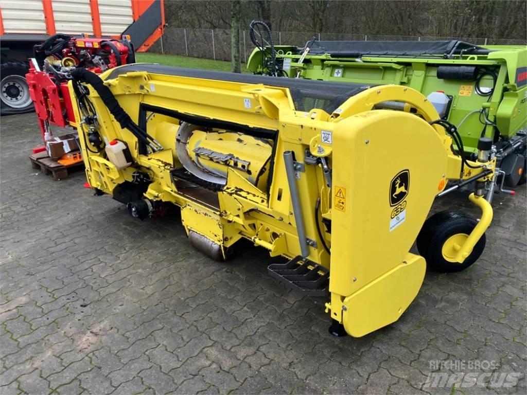John Deere 8300i Ensileuse occasion