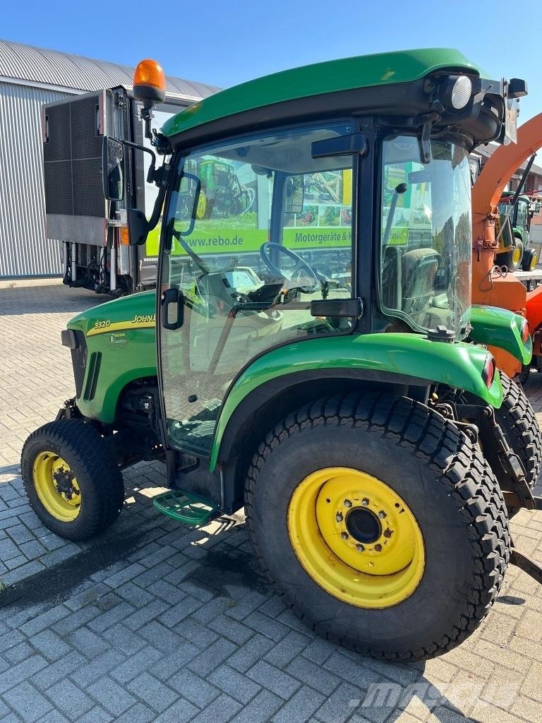 John Deere 3320 Micro tracteur