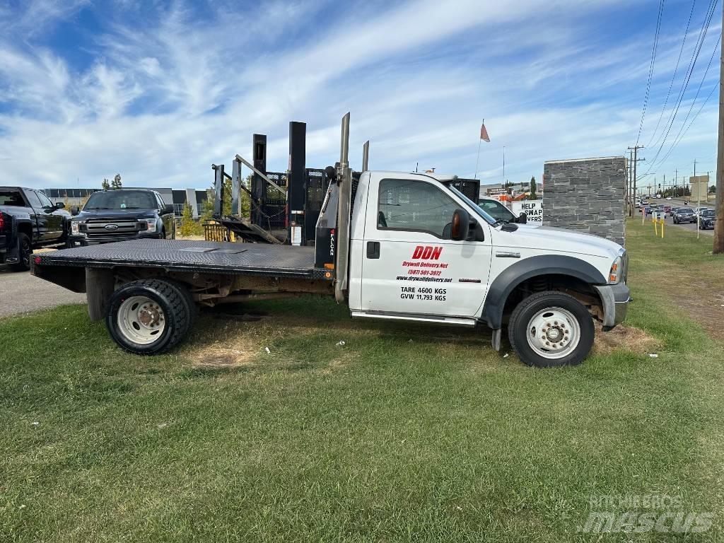 Ford F 550 XLT Camion plateau