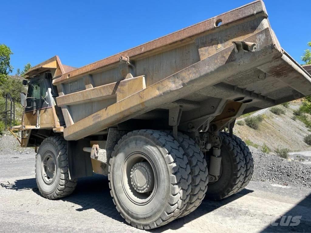 CAT 771D Tombereau rigide