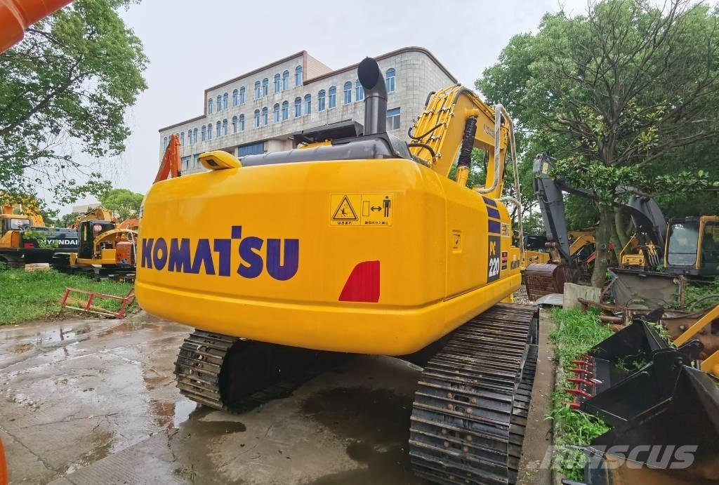 Komatsu PC 220-7 Pelle sur chenilles