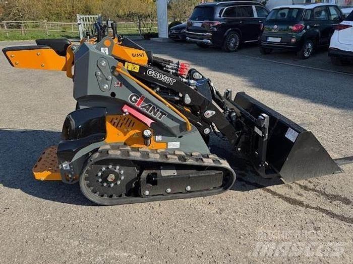 GiANT GS 950T Chargeuse sur pneus