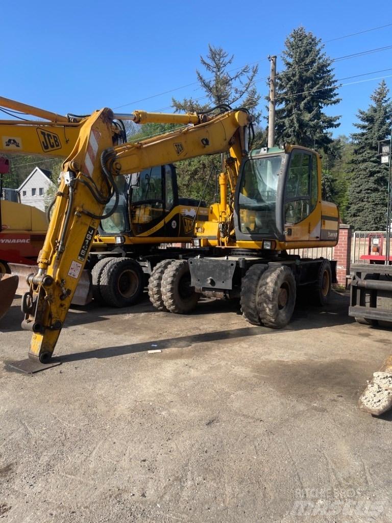 JCB JS 145 W Pelle sur pneus
