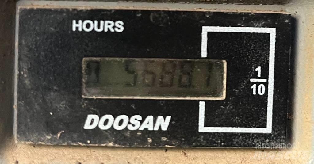 Doosan DX 235 Pelle sur chenilles