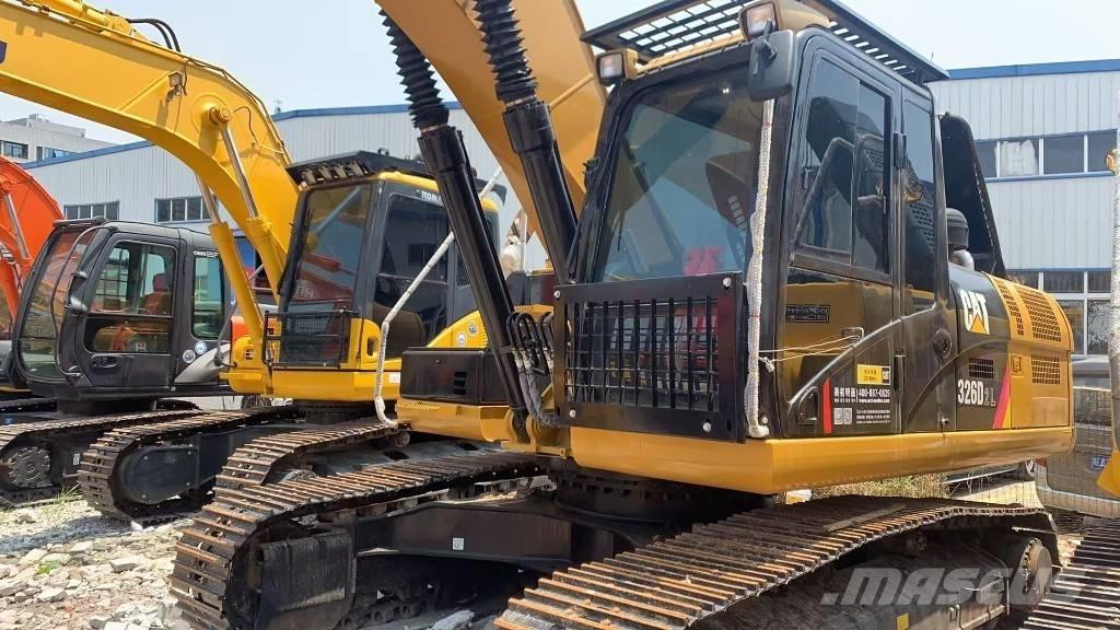 CAT 326D Pelle sur chenilles