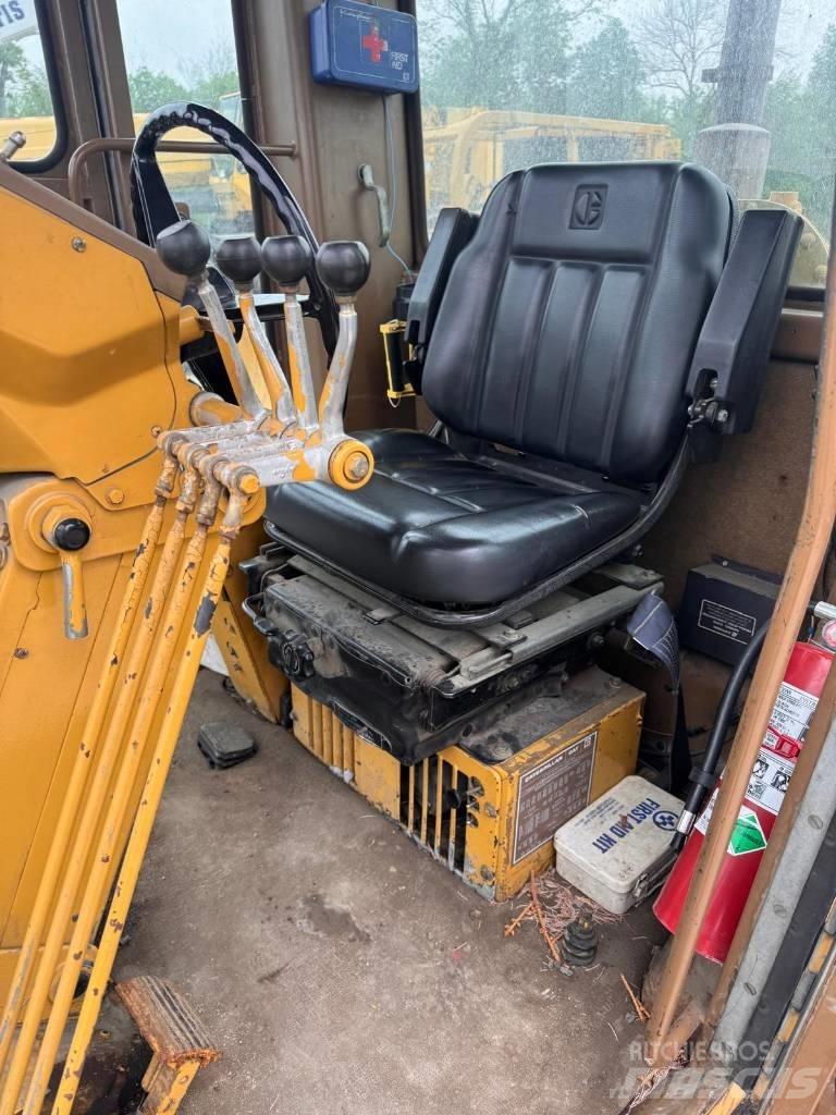 CAT 120 G Niveleuse