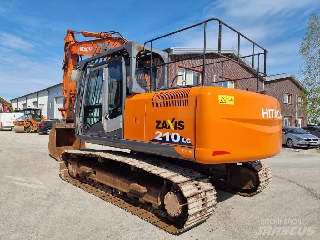 Hitachi ZX 210 LC-3 Pelle sur chenilles