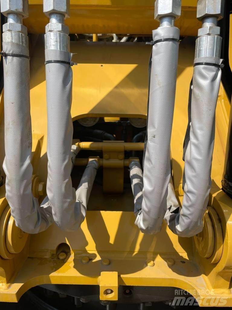 CAT 320 GC Pelle sur pneus
