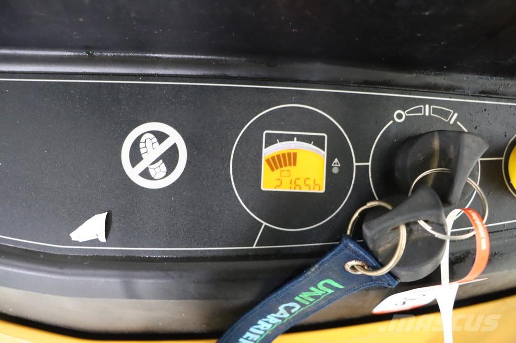 CAT NSP14 Gerbeur accompagnant