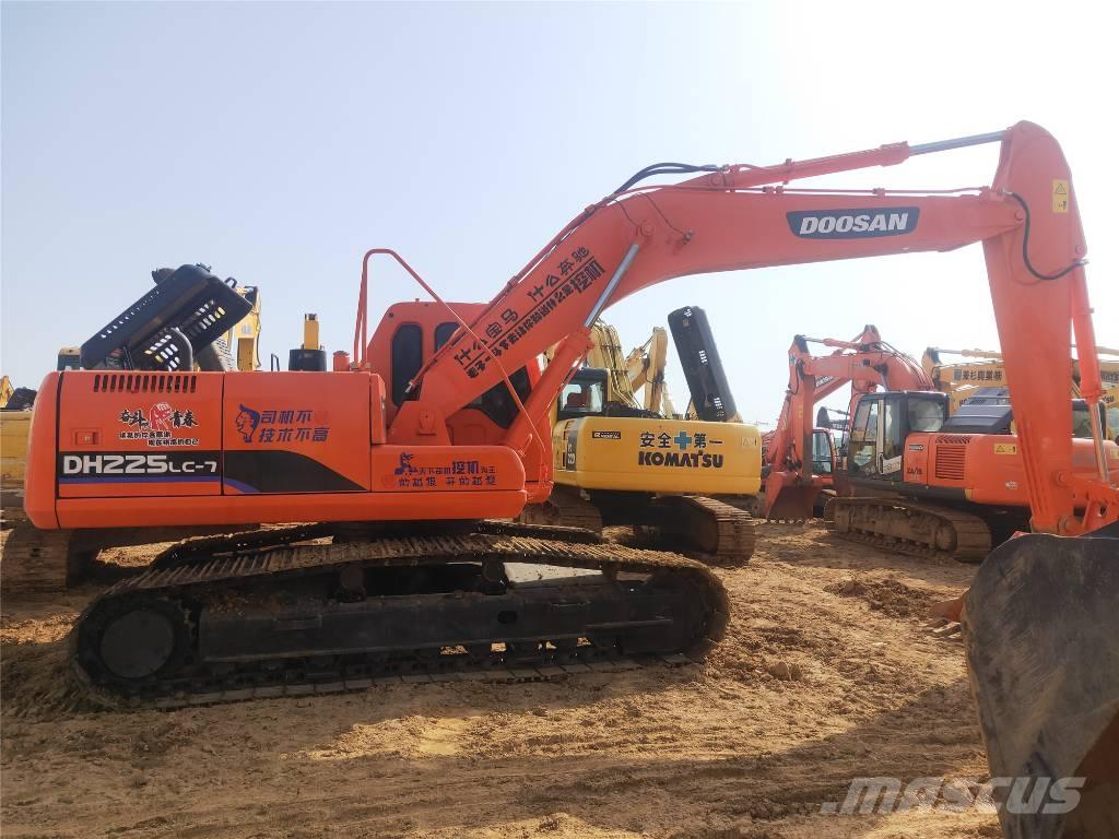 Doosan DH225LC-7 Pelle sur chenilles