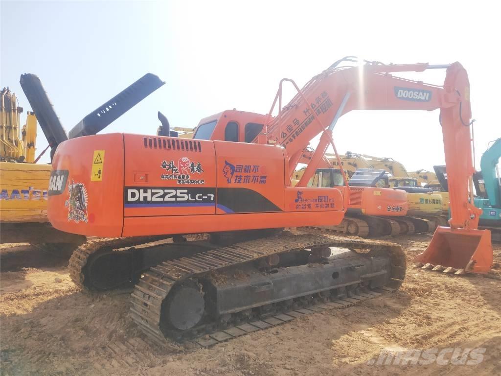 Doosan DH225LC-7 Pelle sur chenilles