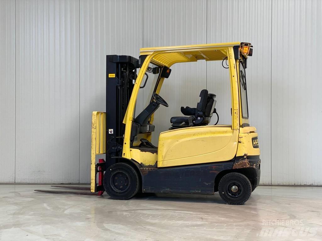 Hyster J2.5XN Chariots élévateurs électriques