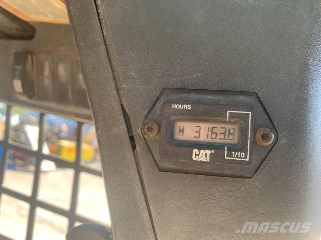 CAT 277 Chargeuse compacte
