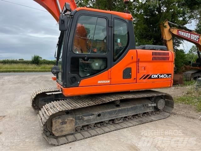 Doosan DX 140 LC Pelle sur chenilles