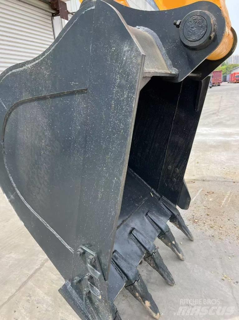 Hyundai R305LC-9T Pelle sur chenilles