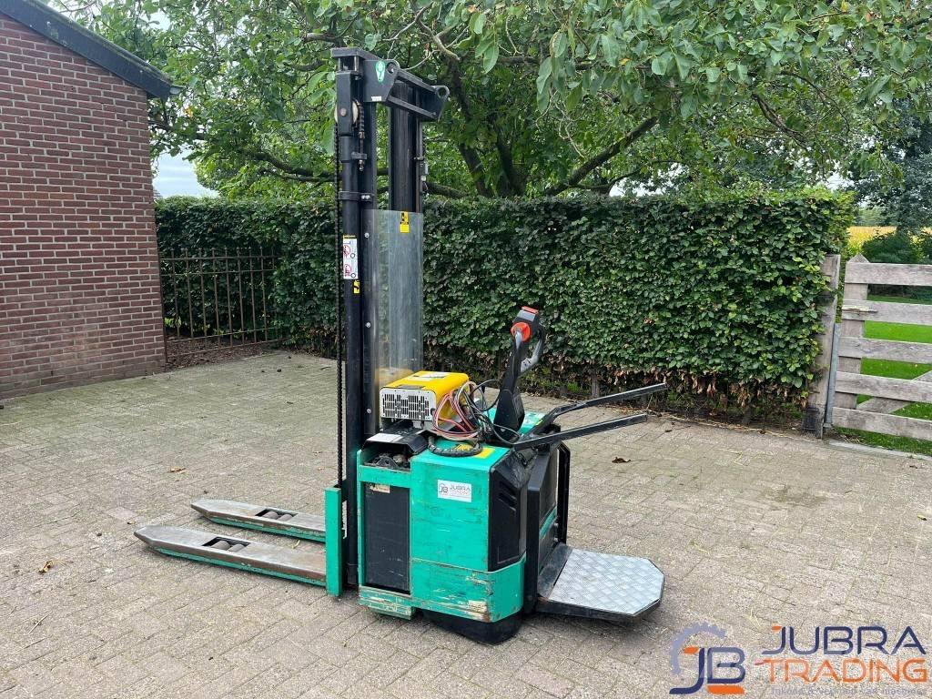 Mitsubishi SB12V Transpalette accompagnant porté debout