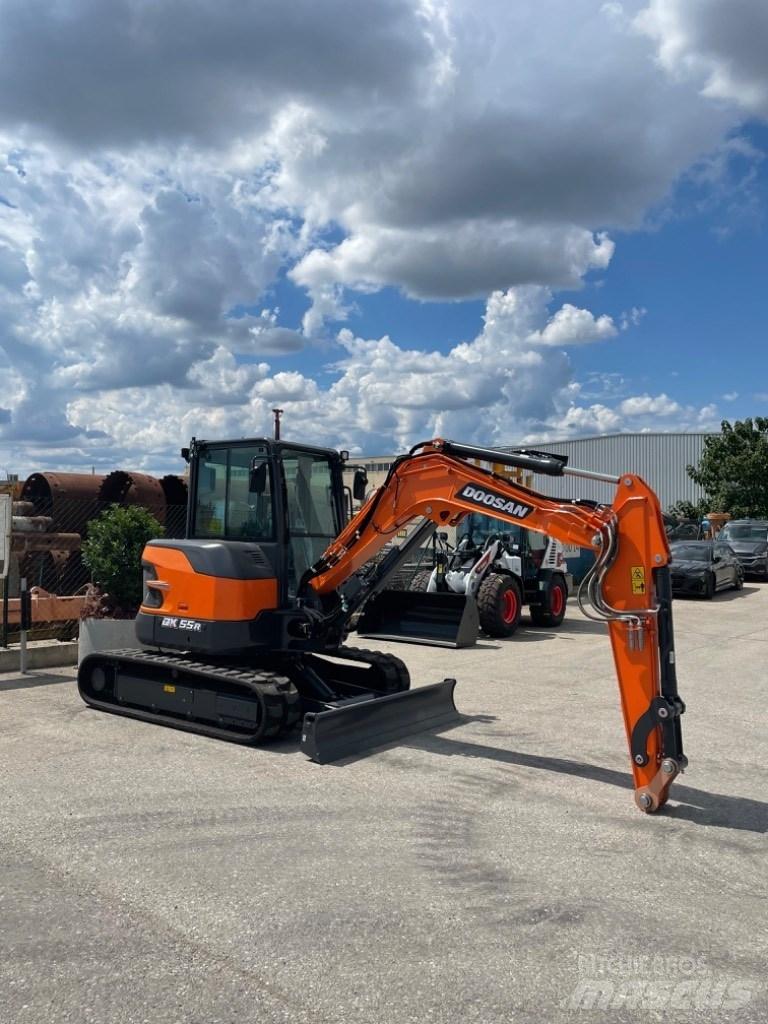 Doosan DX55r Mini pelle < 7t