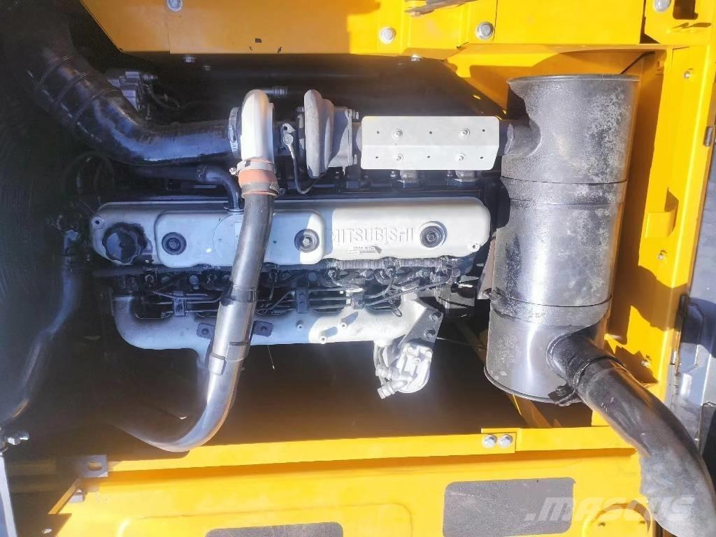 Sany SY215C Pelle sur chenilles