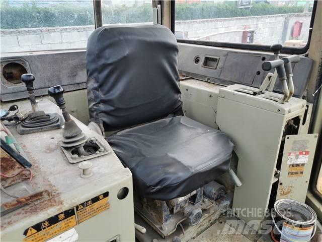 Komatsu D85-21 Bouteurs sur chenilles