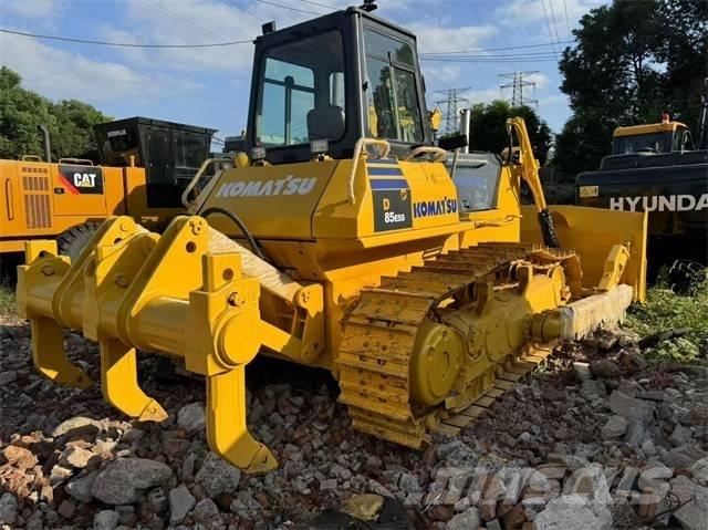 Komatsu D 85 EX Bouteurs sur chenilles