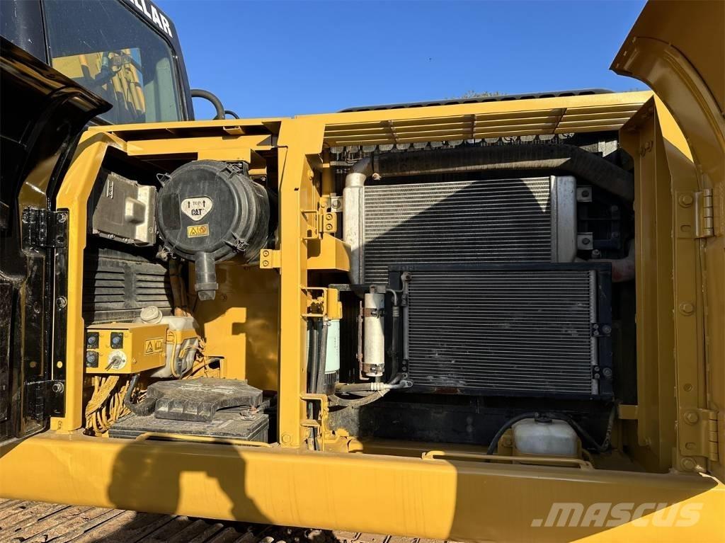 CAT 320 D L Pelle sur chenilles