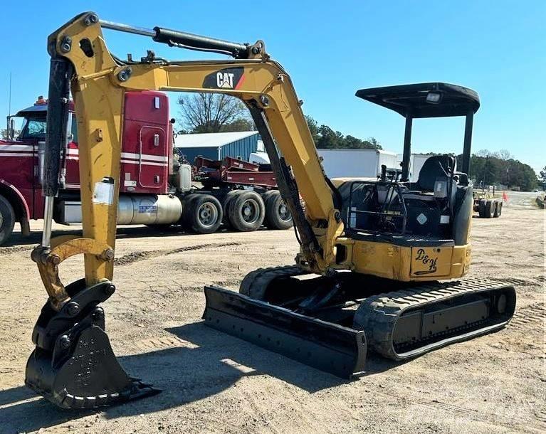CAT 304 C CR Mini pelle < 7t