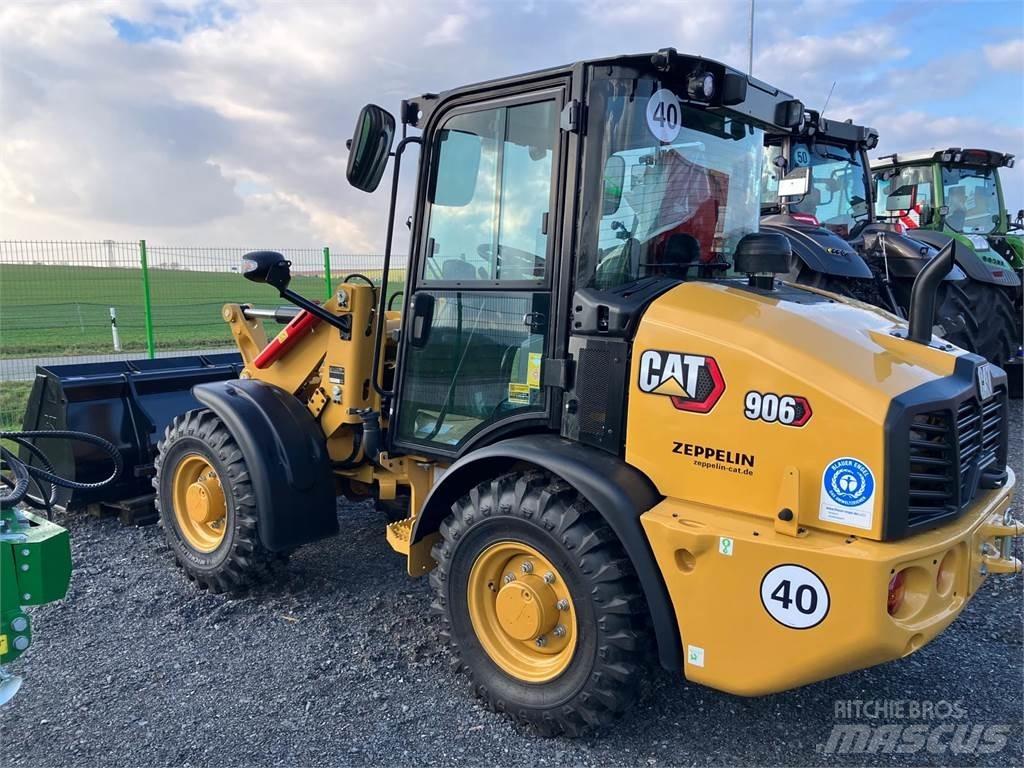 CAT 906 Chargeuse sur pneus