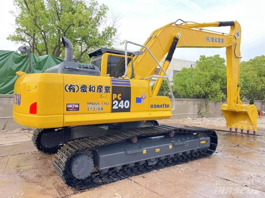 Komatsu PC 240LC-8 Pelle sur chenilles