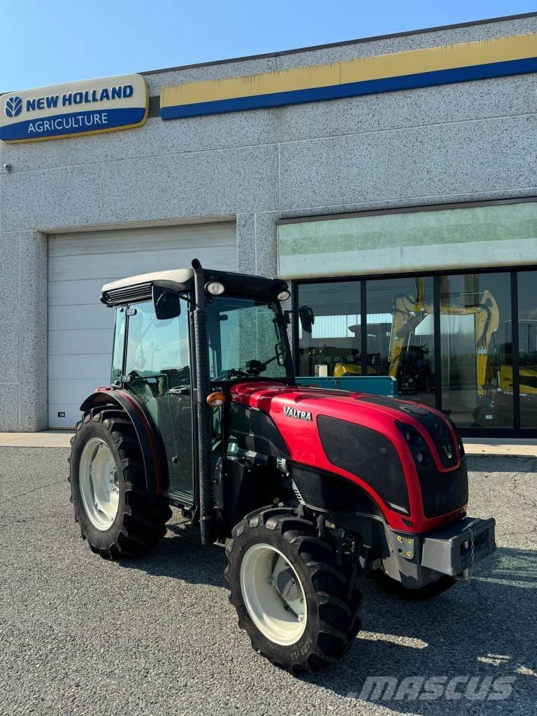 Valtra F95 Tracteur