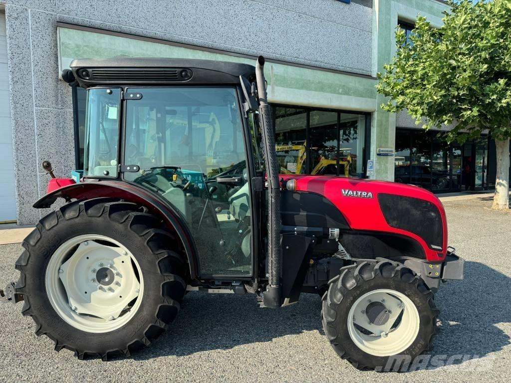 Valtra F95 Tracteur