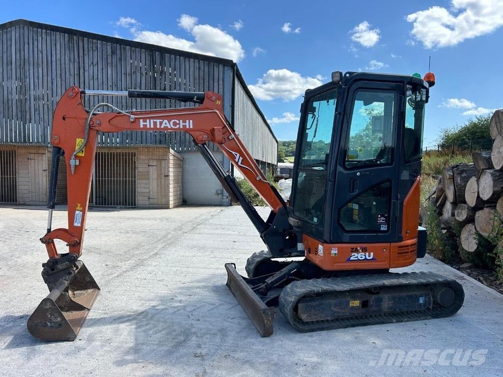 Hitachi ZX 26 U-6 Mini pelle < 7t