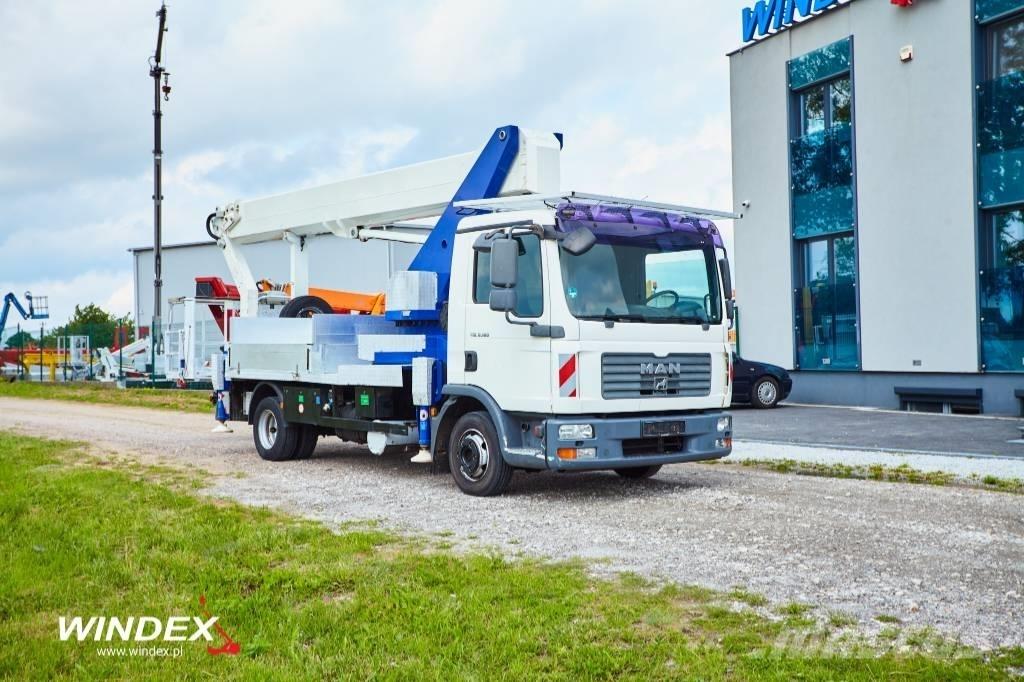 Wumag WT 300 Camion nacelle