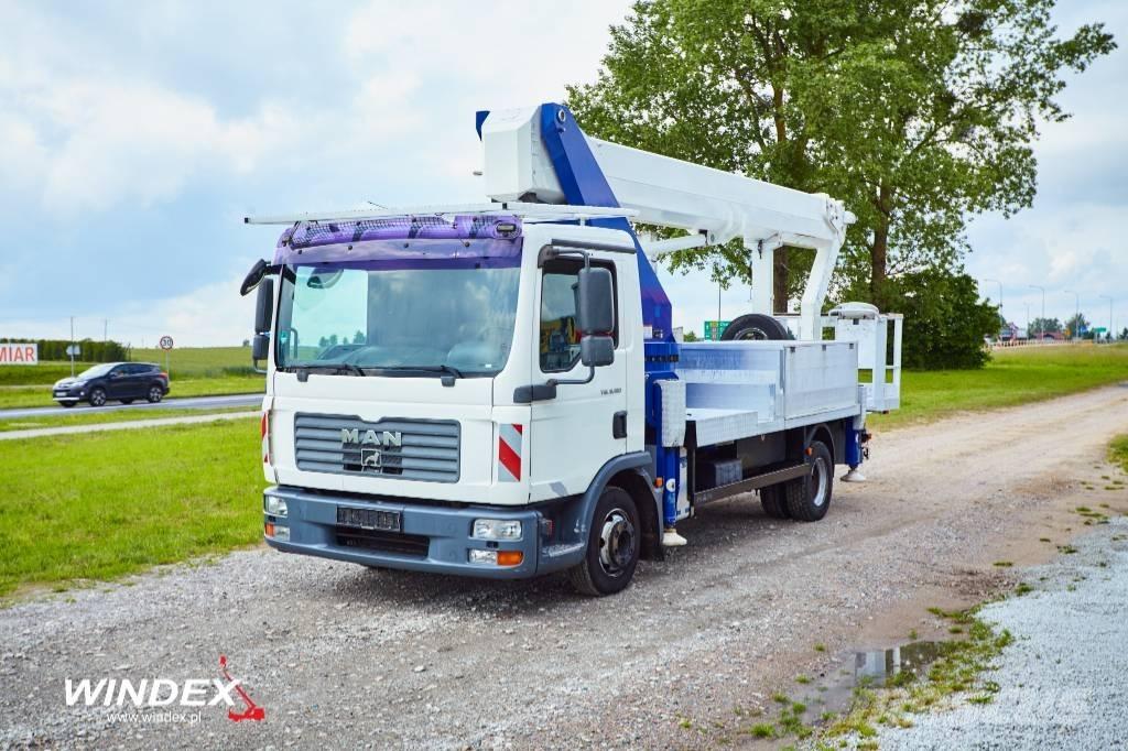 Wumag WT 300 Camion nacelle