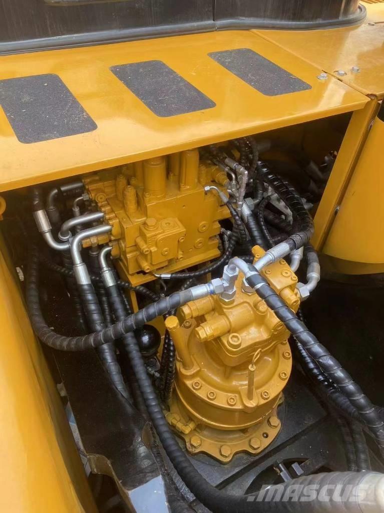 Sany SY215 C Pelle sur chenilles