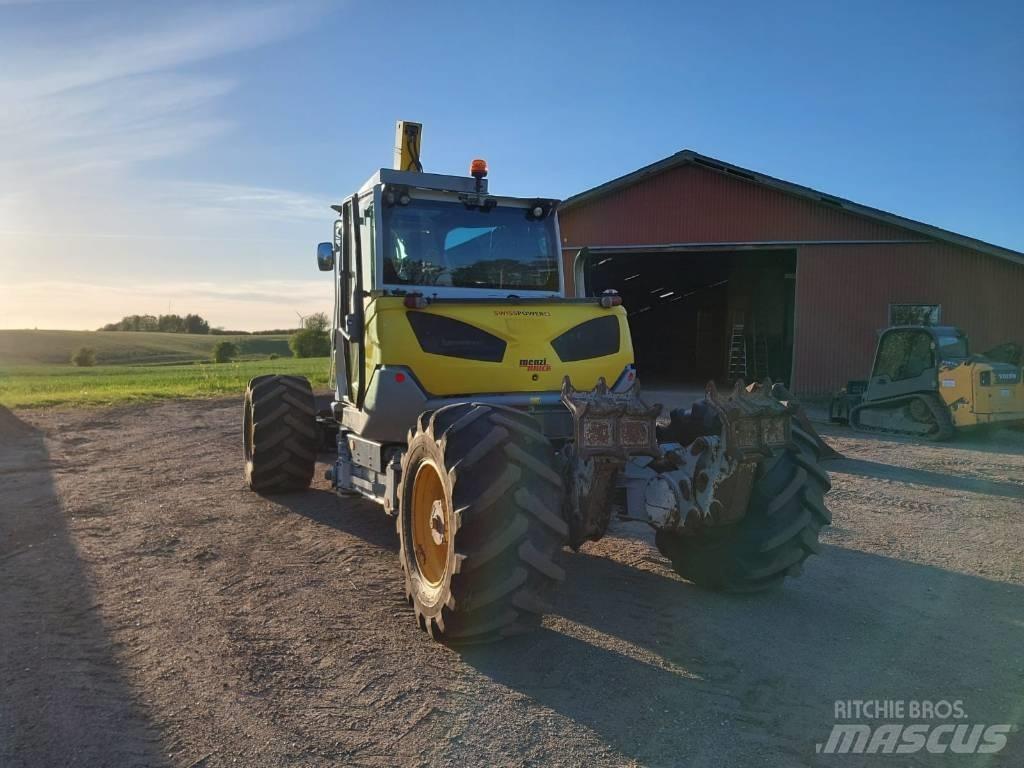 Menzi Muck M545 Pelle sur pneus
