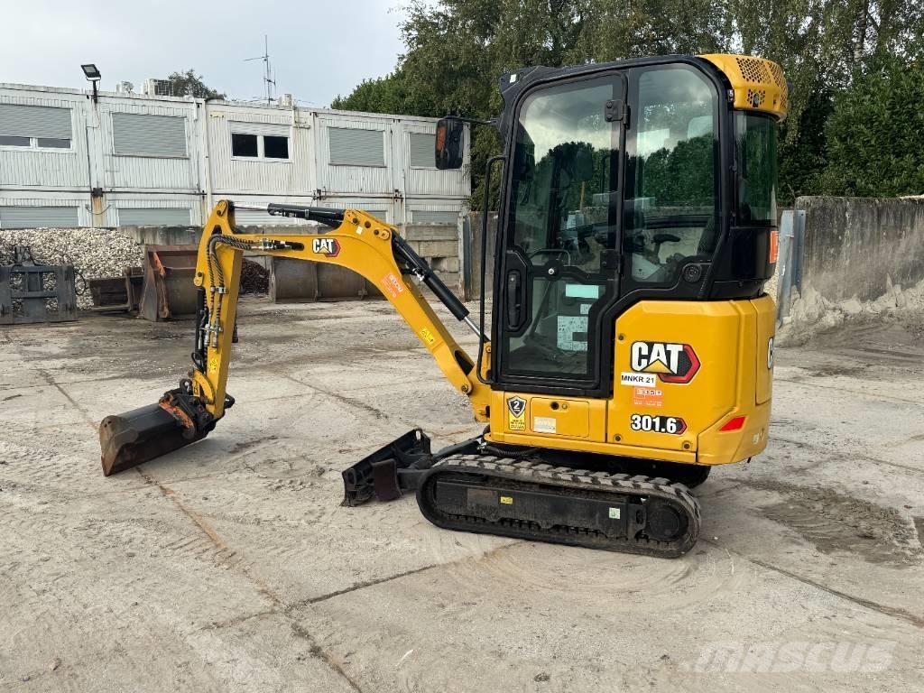 CAT 301.6 Mini pelle < 7t