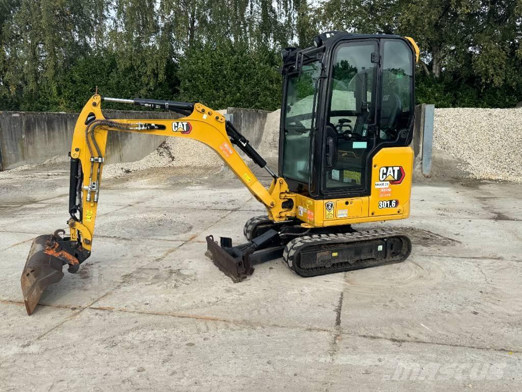 CAT 301.6 Mini pelle < 7t