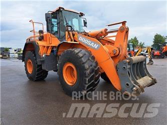 Doosan DL 450-3 Chargeuse sur pneus