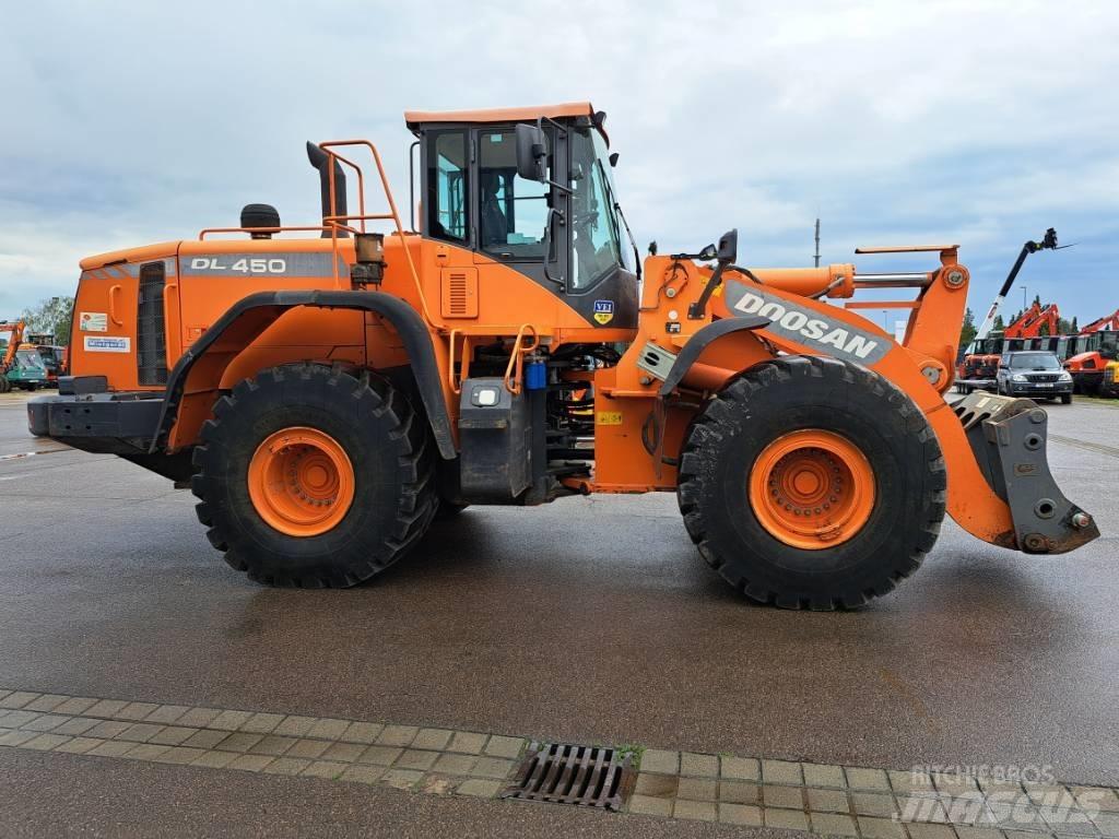 Doosan DL 450-3 Chargeuse sur pneus