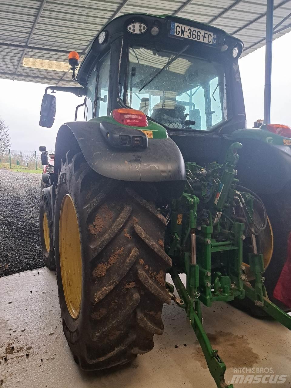 John Deere 6120 M Tracteur