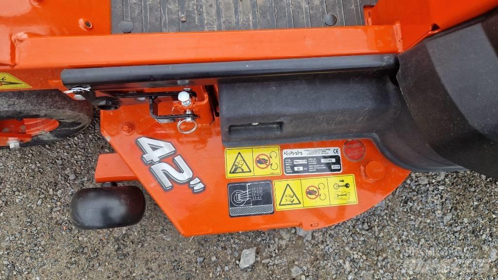 Kubota Z 122 RKW Tondeuses à rayon de braquage zéro