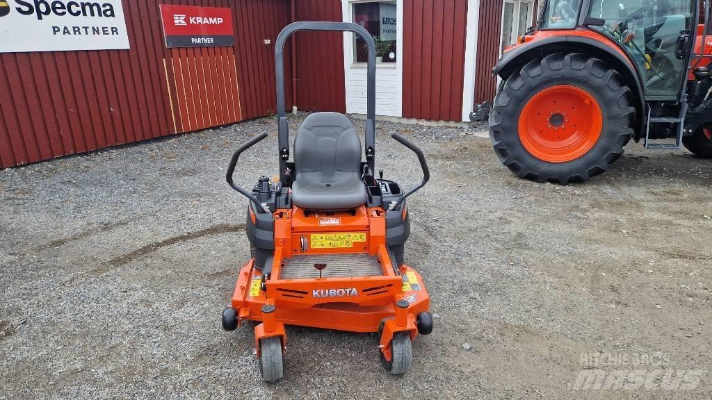 Kubota Z 122 RKW Tondeuses à rayon de braquage zéro