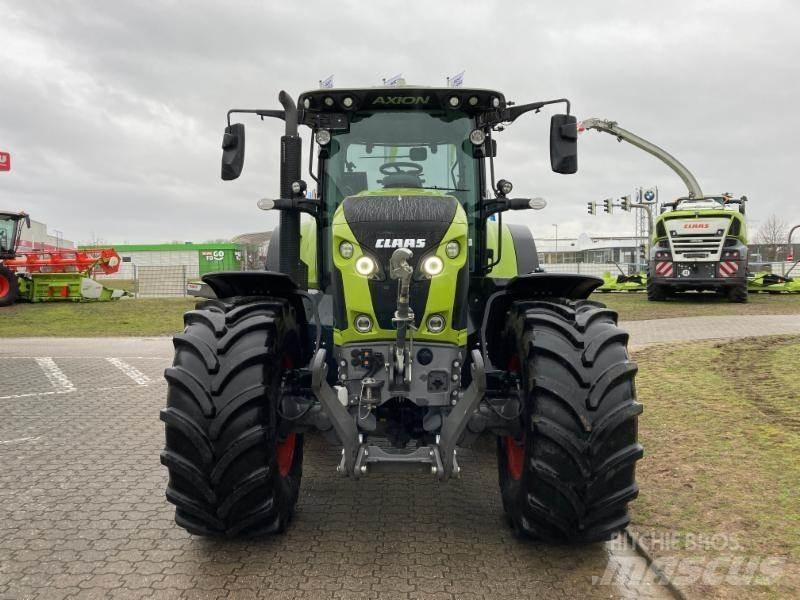 CLAAS AXION 870 Tracteur
