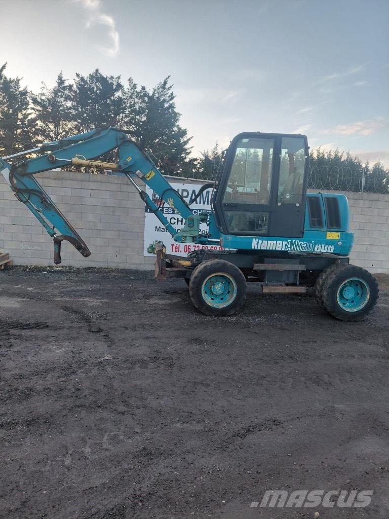 Kramer 808 Pelle sur pneus