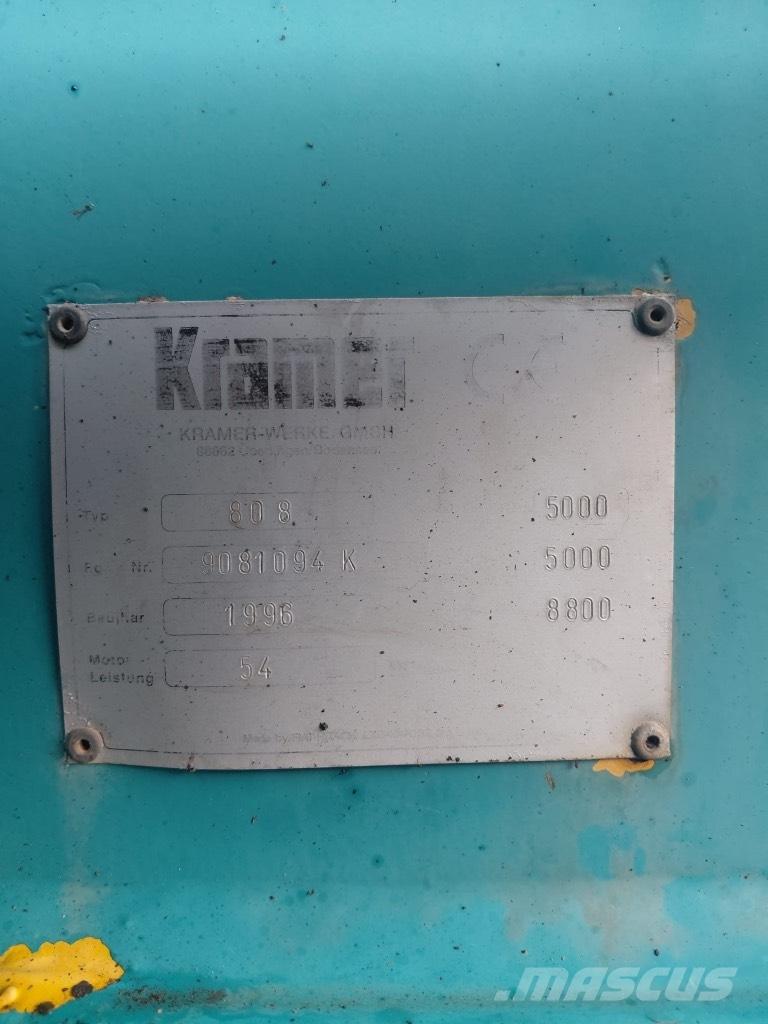 Kramer 808 Pelle sur pneus