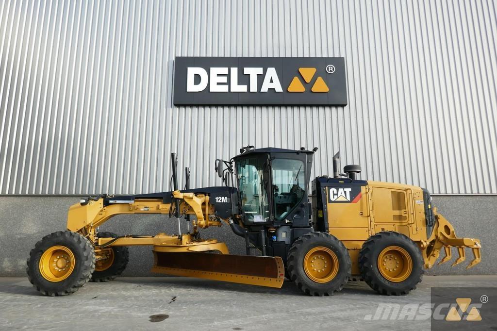 CAT 12M3 Niveleuse