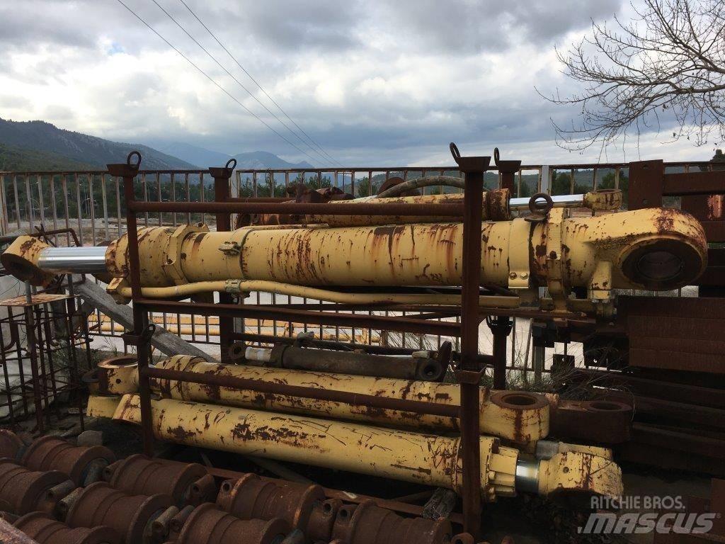 CAT 5080 Pelle sur chenilles