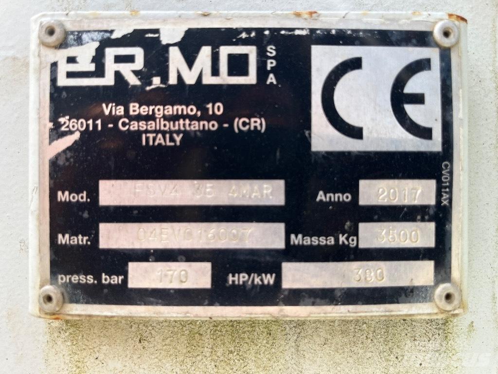 Ermo FSV4/35 Charrue réversible